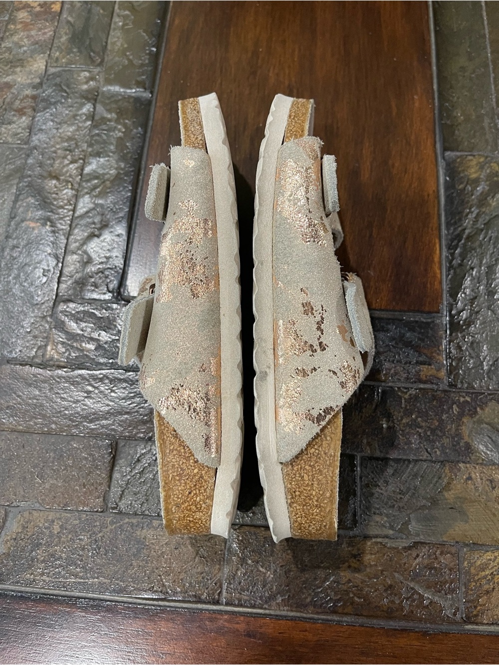 Birkenstock Arizona Metallic Suede Sandals in Rose - Picture 6 of 11